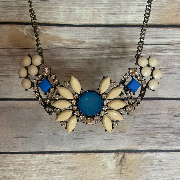 *FREE w purchase eligible* BaubleBar Peach & Blue Sparkly Necklace * - Picture 5 of 5